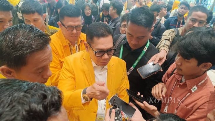 Wakil Ketua Umum Partai Golkar, Adies Kadir. Sumber: kompas.id