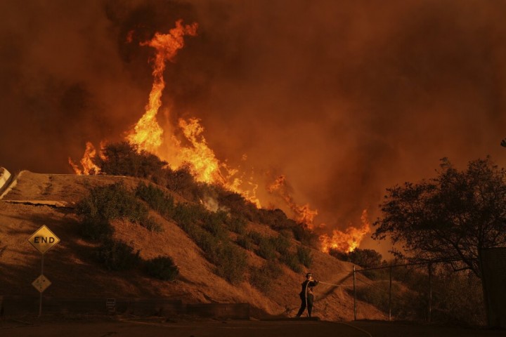 Orang Ini jadi Saksi Pertama yang Lihat Titik Kebakaran Los Angeles AS.