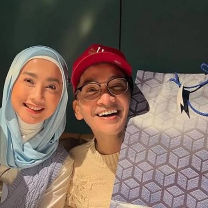 Desy Ratnasari dan Ruben Onsu