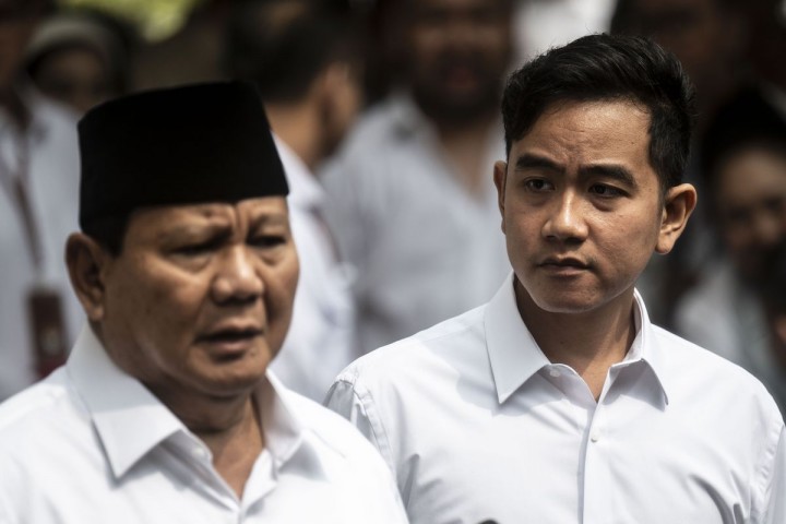 Presiden Prabowo Subianto dan Wakil Presiden Gibran Rakabuming Raka. Sumber: kompas.com