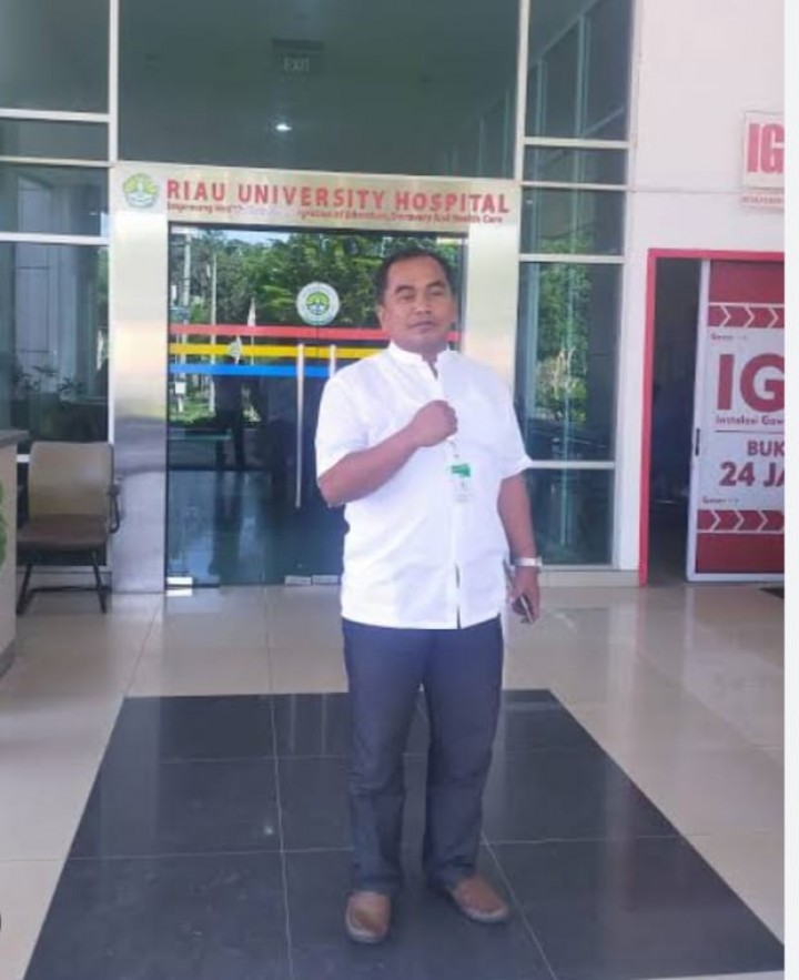 dr Surya, Direktur RS UNRI Pekanbaru. Dok Foto ( Red)