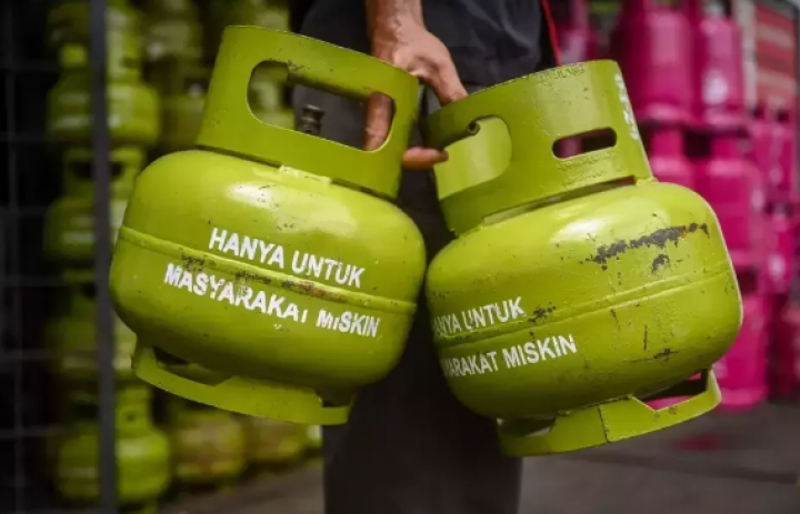 Warga Bingung, Gas 3 Kg Langka, Warga Kebingungan