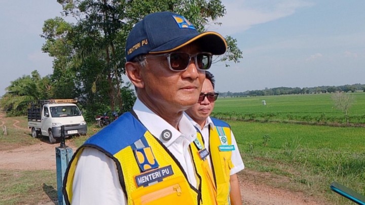 Menteri PU Dody Turun Tangan Cek Lokasi Tabrakan Maut GT Ciawi. 