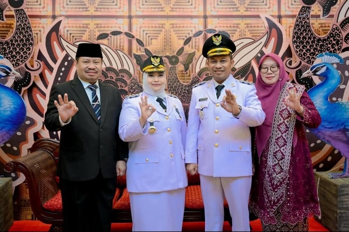 Presiden Prabowo Lantik Kasmarni - Bagus Santoso Jadi Bupati dan Wakil Bupati Kab Bengkalis