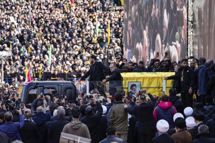 Biadab! Jelang Pemakaman Hassan Nasrallah, Israel Serang Lebanon.