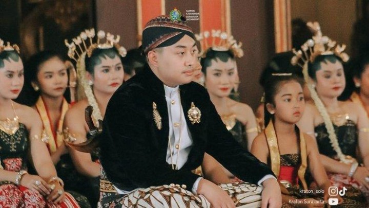 Pernyataan Satire Putra Mahkota Keraton Solo yang Nyesal Gabung Pemerintah, Rocky Gerung: Pertanda Hal Buruk di Politik Kita