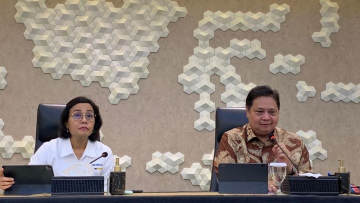 Menkeu Sri Mulyani dan Menko Airlangga Hartanto. 