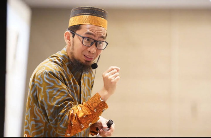 Ustaz Adi Hidayat. Sumber: Disway