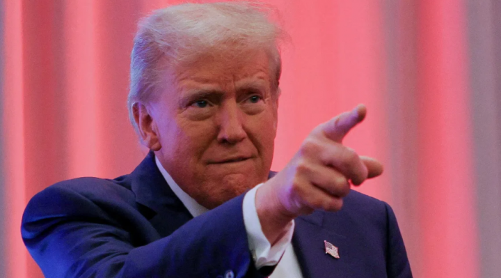Trump Menargetkan Agen Mata-mata AS dalam Langkah Terbaru, Akan Memecat 1.200 Personel CIA