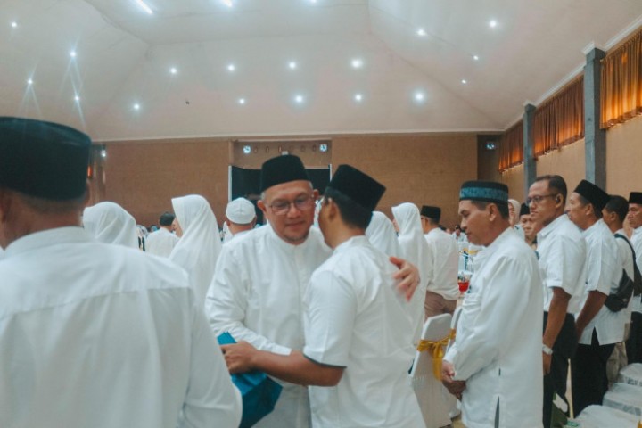 136 Jemaah Calon Haji PTPN IV Regional III Bertamu ke Baitullah