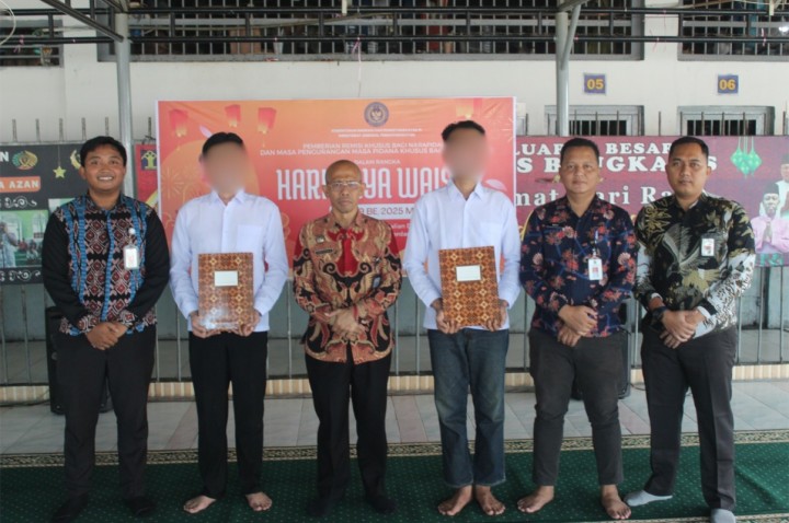 Remisi Khusus Waisak 2025 9 Narapidana Beragama Buddha Mendapat Remisi