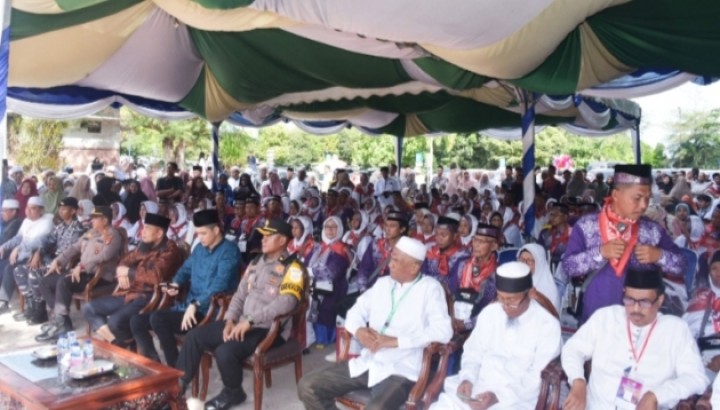 Bupati Bengkalis Lepas 174 JCH Kloter 13 di Pelabuhan BSL