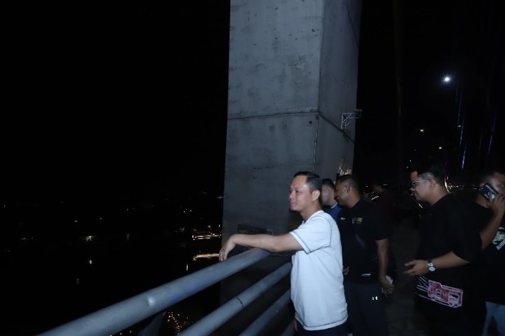 Dorong Pertumbuhan Ekonomi Lokal, Agung Rancang Kawasan UMKM dan Kuliner Malam Strategis di Bawah Jembatan Siak IV