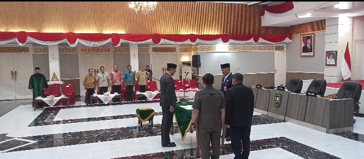 Pelantikan 30 Pejabat Eselon III Pemprov Riau: Taufiq OH Tekankan Pentingnya Inovasi