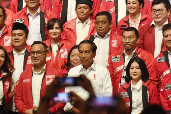 Presiden RI Ke-7, Joko Widodo dan petinggi PSI. Sumber: kompas.com