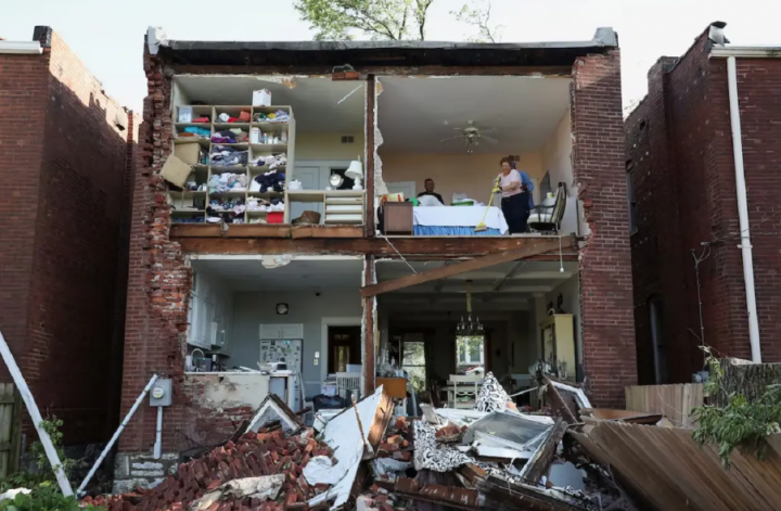 21 Orang Tewas, Puluhan Lainnya Luka-luka Akibat Badai dan Tornado yang Menghantam Missouri dan Kentucky