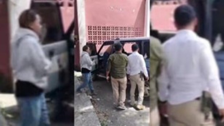 Dua Sejoli Kampar Terciuk Satpol PP Bermesran Didalam Mobil di Taman Kota