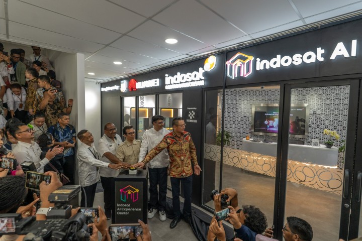 Indosat Resmikan AI Experience Center di Jayapura, Hadirkan Manfaat Nyata AI bagi Masyarakat Indonesia Timur