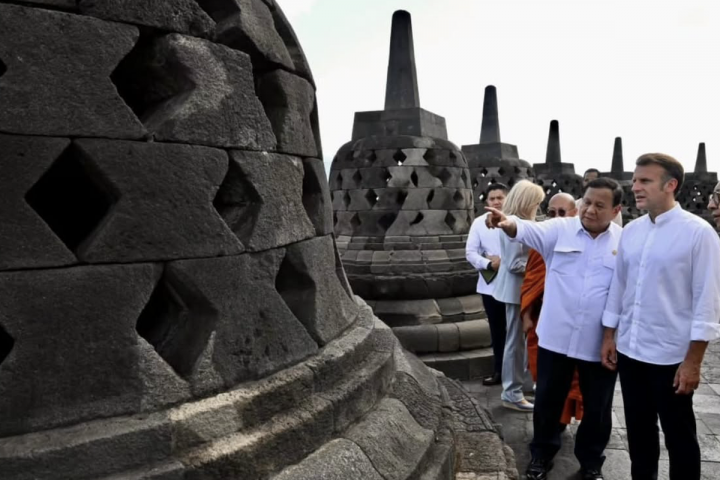 PM Prancis Marcon Bicara Kesan istimewa saat Kunjungi Candi Borobudur Bersama Presiden Prabowo 