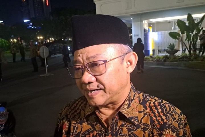 Tafsir Mendikdasmen soal Putusan MK: SD-SMP Swasta Masih Boleh Pungut Biaya 