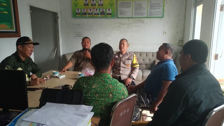 Aipda Dian Prasetiadi: “Warga Aman, Negeri Nyaman” – Ajak Masyarakat Pinang Sebatang Bersama Jaga Lingkungan
