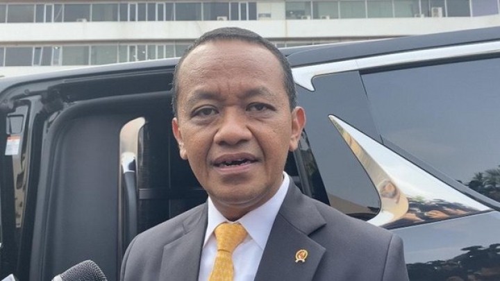 Bahlil Hentikan Sementara Penambangan di Raja Ampat, Jatam Nilai Bukan Solusi