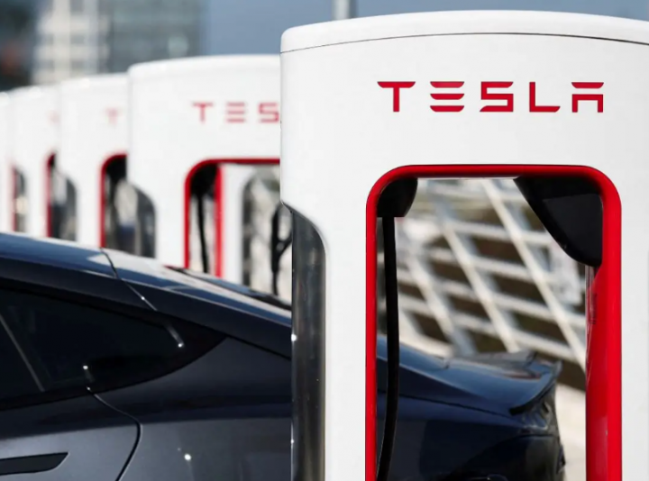 Tesla Menjadi Pemain Terlemah dari 7 Saham yang Luar Biasa