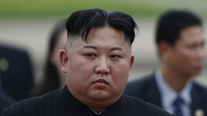 Gegara Peluncuran Kapal Perang Gagal, Kim Jong Un Diduga Stres hingga Beruban