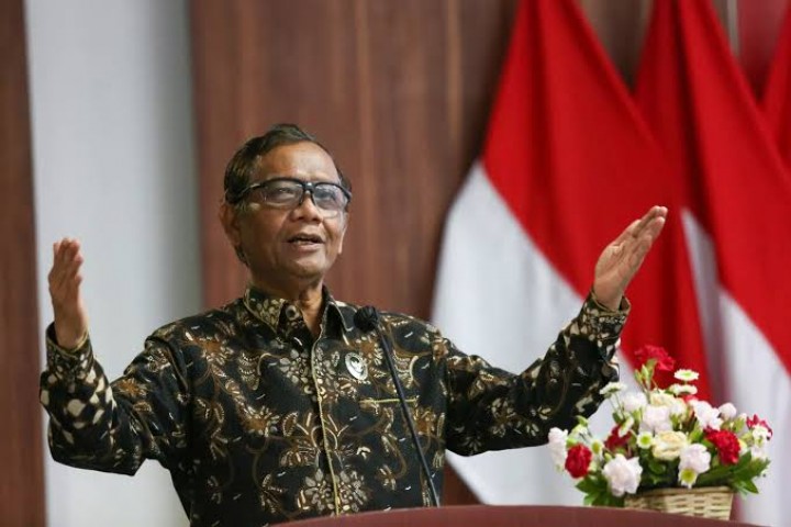 Langkah Purnawirawan TNI Usulkan Pemakzulan Gibran Sah dan Elegan