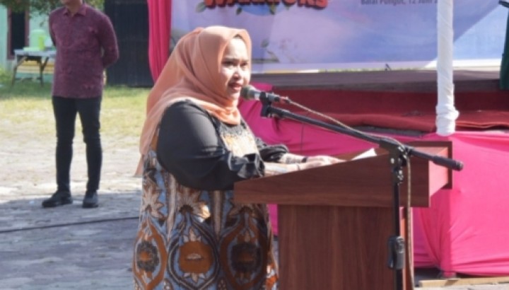 Aksi Peduli Lingkungan PT PLN di Sambut Baik Bupati Kasmarni