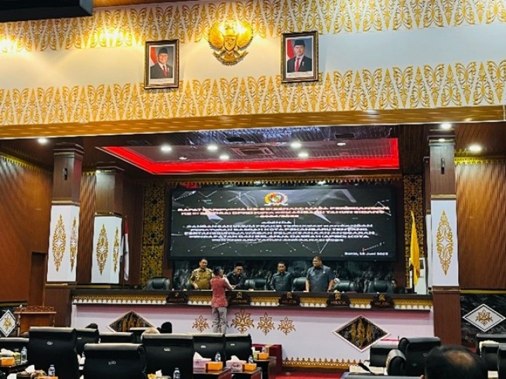DPRD Kota Pekanbaru Gelar Rapat Paripurna, Fraksi PDIP Soroti Pendapatan dan Manajemen Kas APBD 2024
