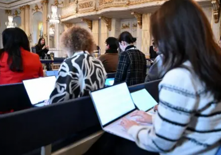 Universitas Prancis Melarang Penggunaan Laptop di Ruang Kelas, Mengapa?