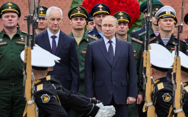 Ajudan Putin Sebut Beberapa Negara Siap Pasok Senjata Nuklir ke Iran  usai Diserang Amerika Serikat
