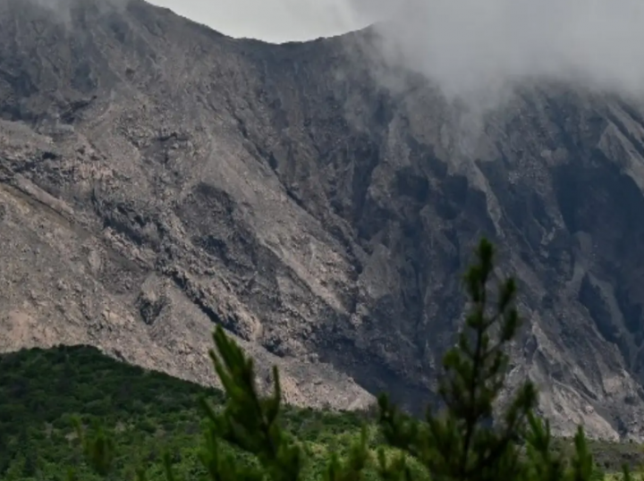 Jepang Khawatir Prediksi Manga Viral Saat Ratusan Gempa Bumi Mengguncang Kepulauan Tokara