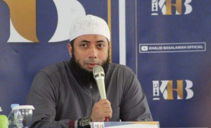 Ustad Khalid Basalamah Buka Suara usai Diperiksa KPK soal Kasus Korupsi Haji. 