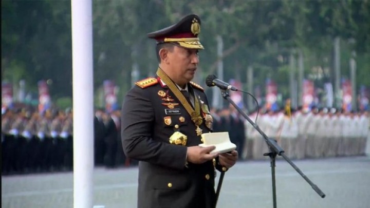 Kapolri Depan Prabowo Pamer Operasi Pekat Tangkap 13 Ribu Preman
