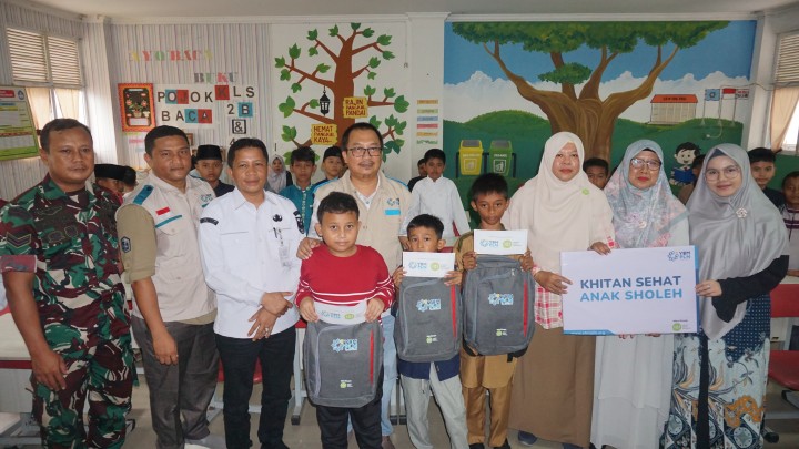 YBM PLN bersama IZI Laksanakan Khitan Sehat Anak Sholeh