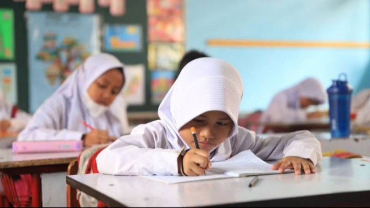 Pemerintah Ngaku Tak Punya Uang Gratiskan SD Swasta, Butuh Rp183,4 T Realisasikan