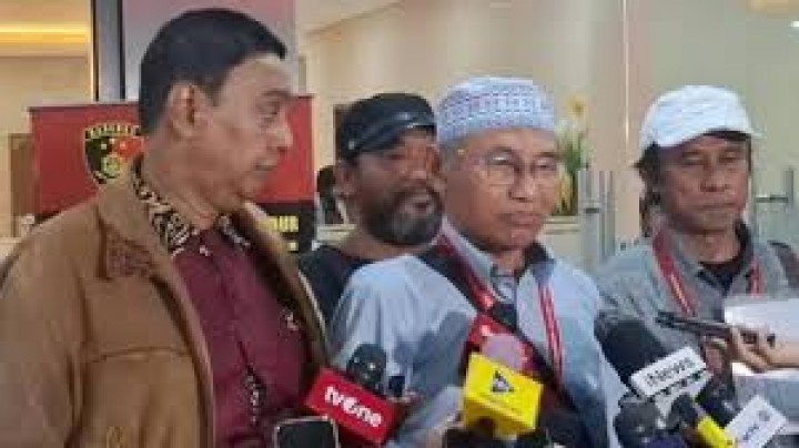 TPUA Serahkan Bukti Baru Dugaan Ijazah Palsu Jokowi, Desak Bareskrim Naikkan ke Penyidikan