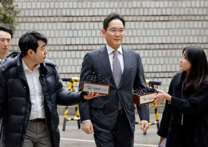 Ketua Samsung Dibebaskan dari Tuduhan Penipuan, Ketidakpastian Hukum Dihapus