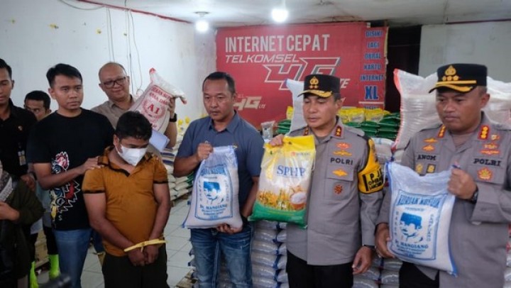 Kapolda Riau Tetapkan Distributor Pengoplos 9 Ton Beras Reject sebagai Tersangka 