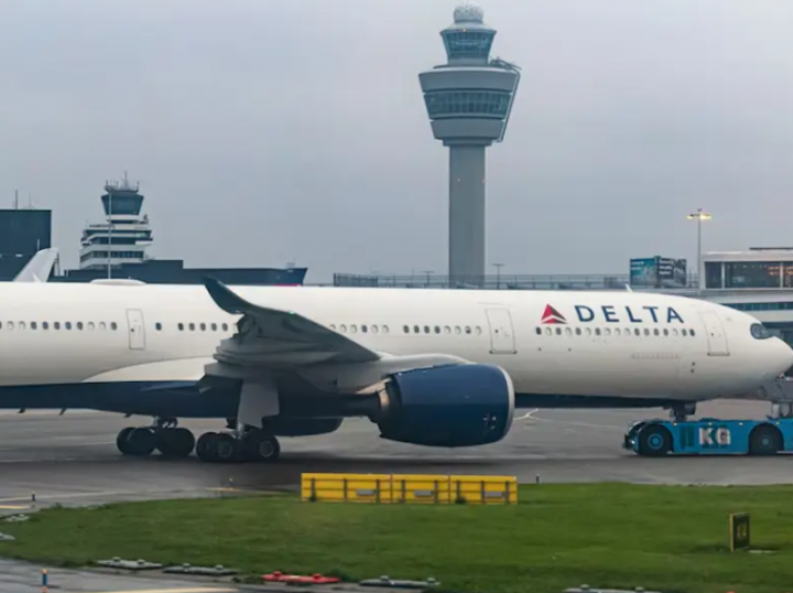 Penerbangan Delta ke Amsterdam Dilanda Turbulensi, 25 Orang Dirawat di Rumah Sakit Setelah Mendarat