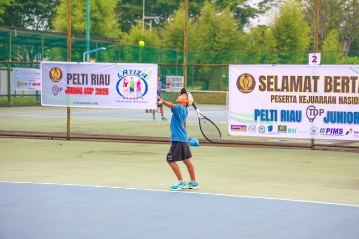 47 Petenis Junior se-Indonesia Berkompetisi di PTPN IV Regional III