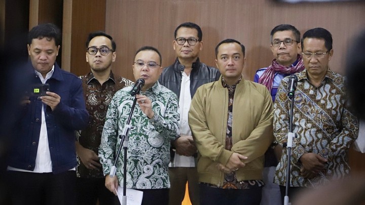 Rocky Gerung soal Prabowo Beri Abolisi-Amnesti untuk Tom Lembong dan Hasto Kristiyanto: Ini Rekonsiliasi Elite