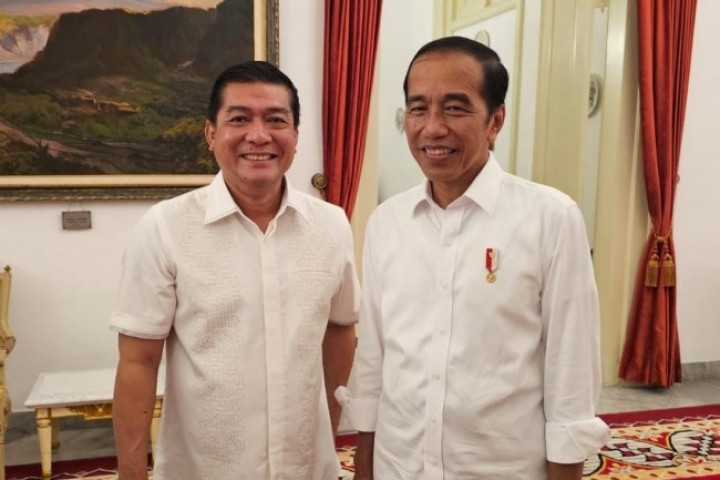 Silfester Relawan Jokowi Diperiksa usai Roy Suryo Layangkan Laporan ke polda Metro Jaya