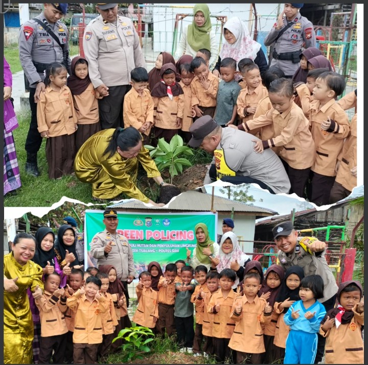 Lucu & Inspiratif! Polisi Tualang Ajak Bocah TK Tanam Pohon Demi Bumi Hijau