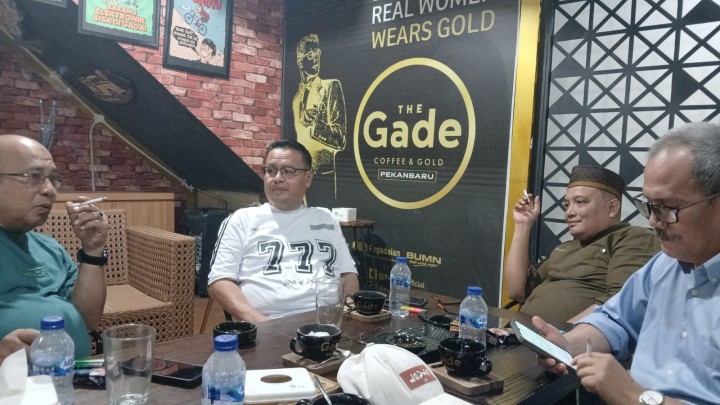 SC Undang Resmi Plt PWI Riau Ikut Kongres Persatuan, Dheni Kurnia: Kami Juga Bisa Bersikeras, Tapi