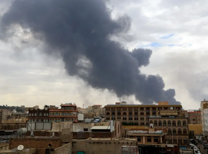 Militer Israel Serang Infrastruktur Energi Houthi di Yaman