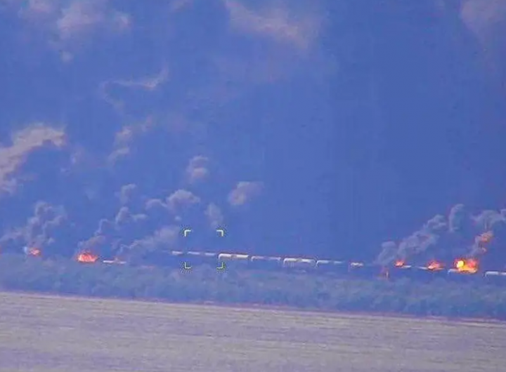 Kereta Rusia pengangkut bahan bakar tergelincir setelah serangan Ukraina /Telegram-@andriyshTime