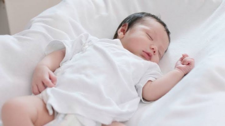 Meski 0 Derajat, Orangtua di Negara Ini Biarkan Bayinya Tidur Siang di Luar Rumah